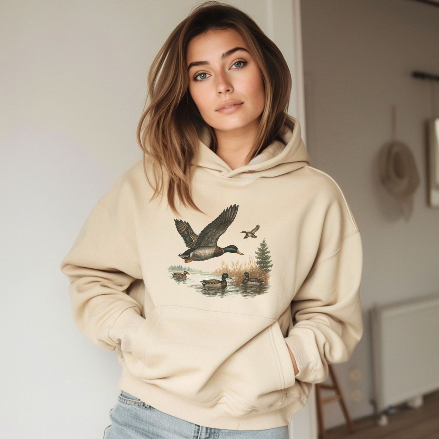 Duck Hunting Scene Hoodie – Gildan 18500
